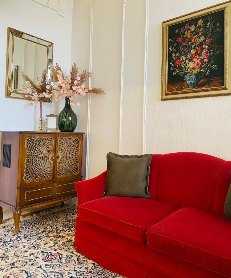 Littleparis Apartment Клуж-Напока Екстериор снимка