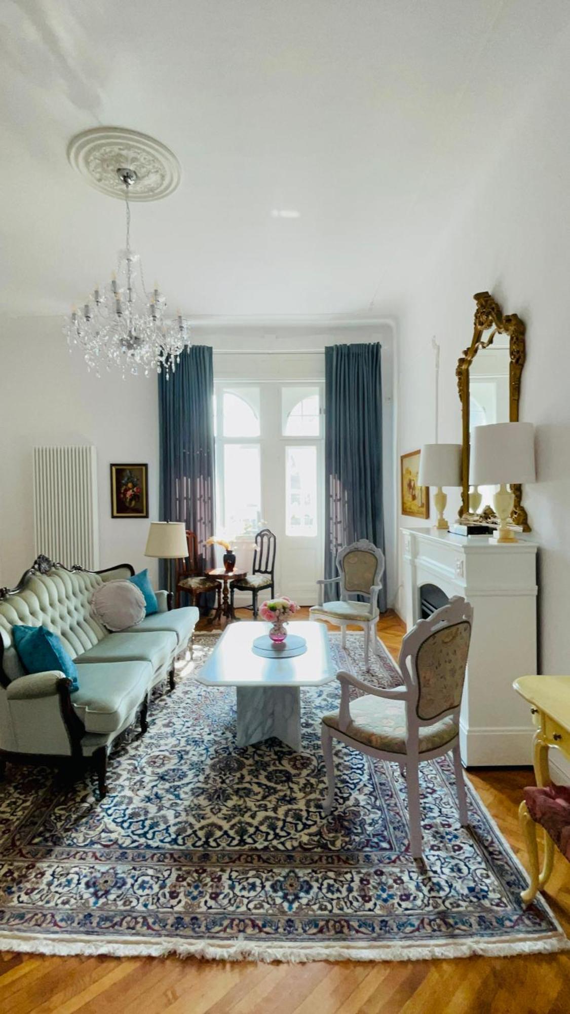 Littleparis Apartment Клуж-Напока Екстериор снимка